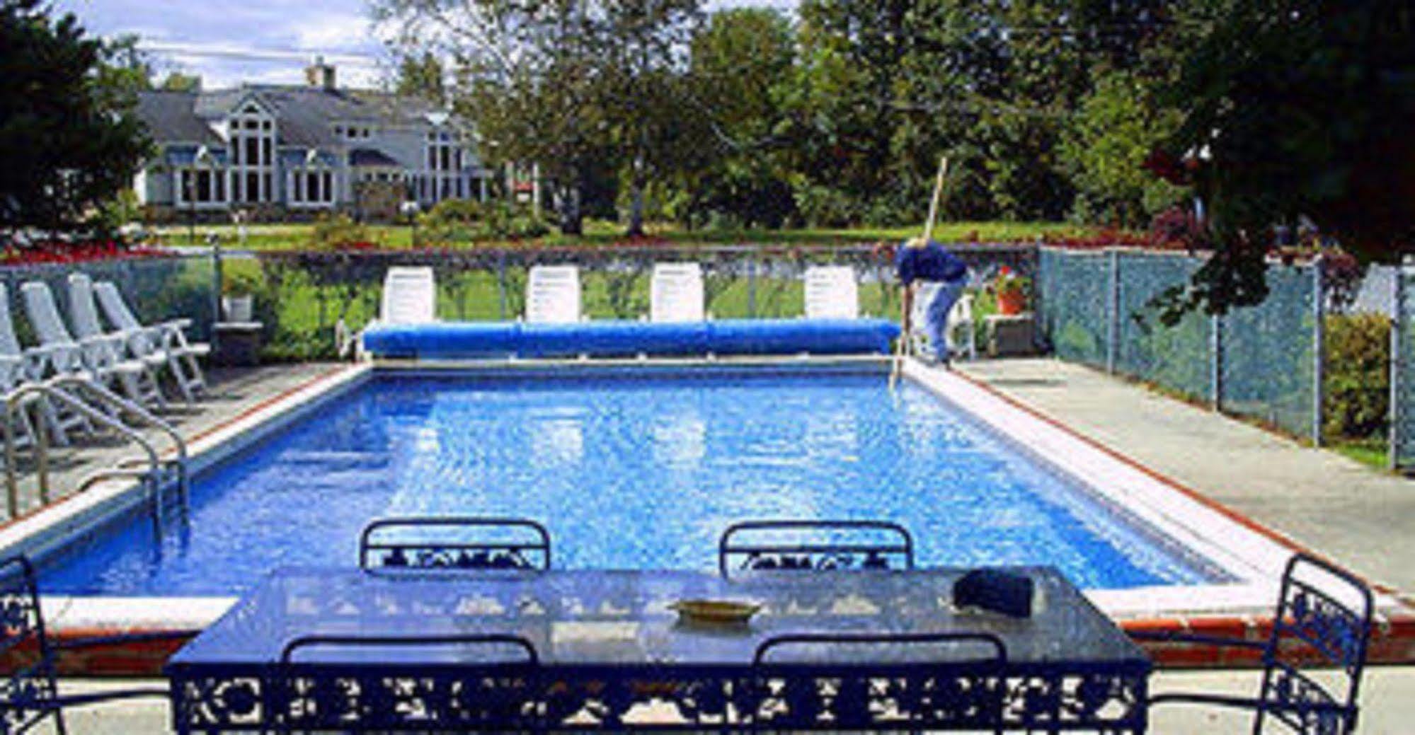 The Chalet Motel Манчестер Экстерьер фото